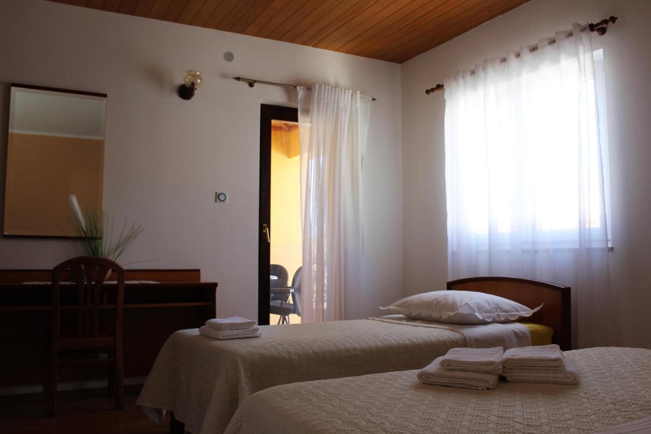 Apartment Benten Drvenik  Ngoại thất bức ảnh