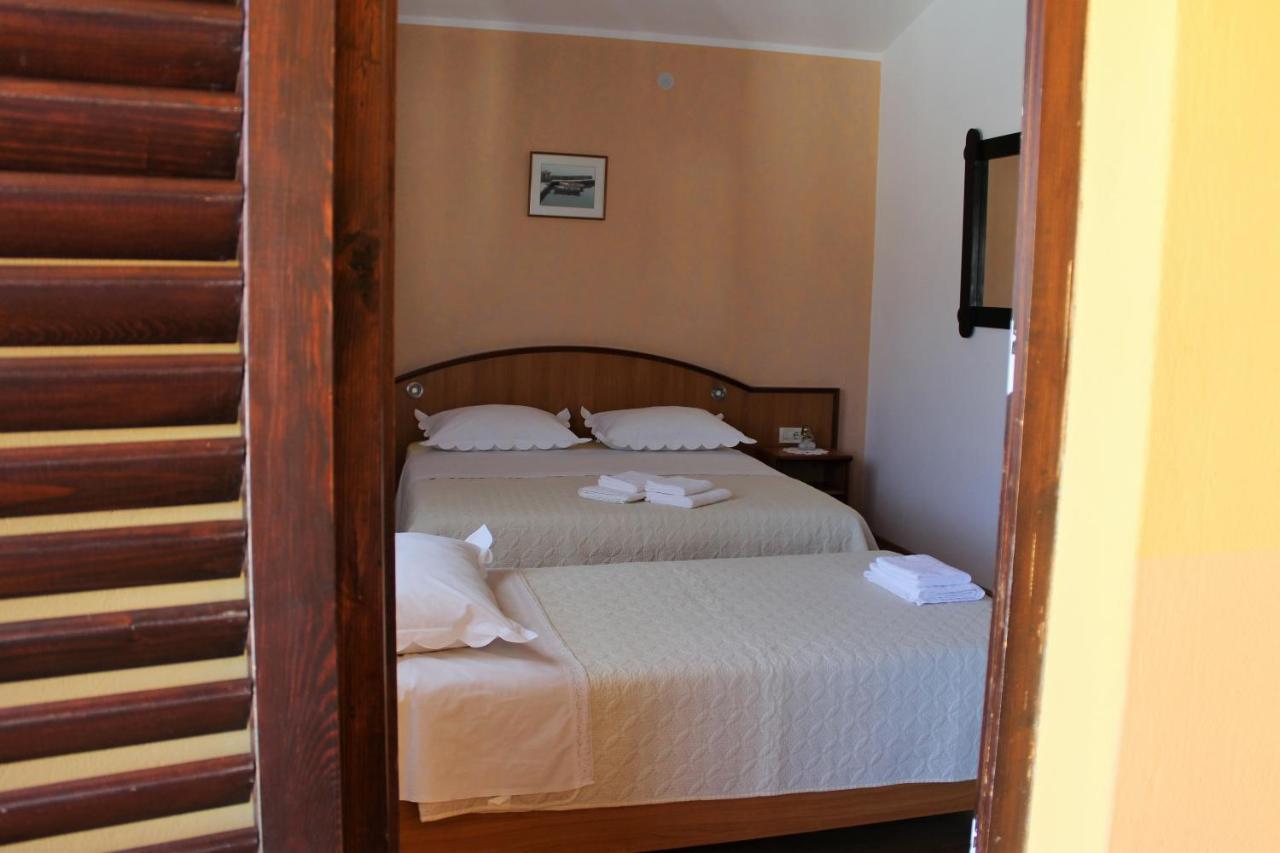 Apartment Benten Drvenik  Ngoại thất bức ảnh