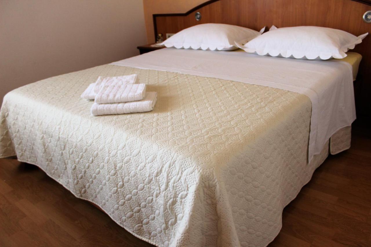 Apartment Benten Drvenik  Ngoại thất bức ảnh