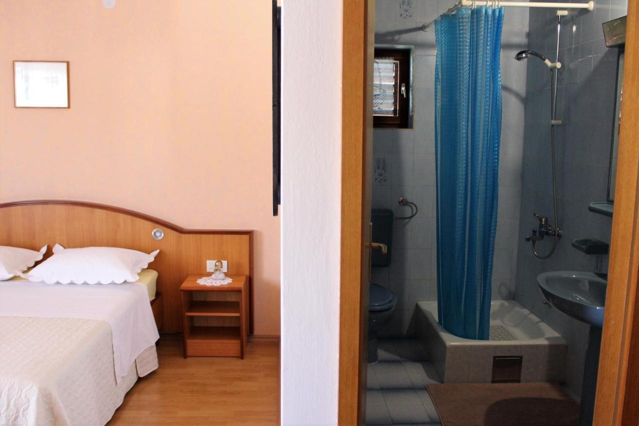Apartment Benten Drvenik  Ngoại thất bức ảnh