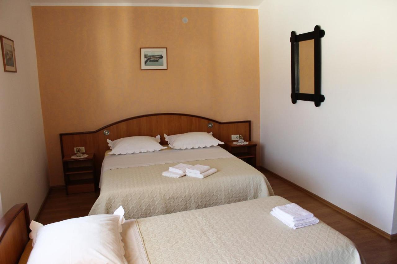 Apartment Benten Drvenik  Ngoại thất bức ảnh