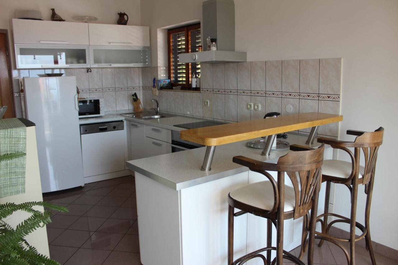 Apartment Benten Drvenik  Ngoại thất bức ảnh