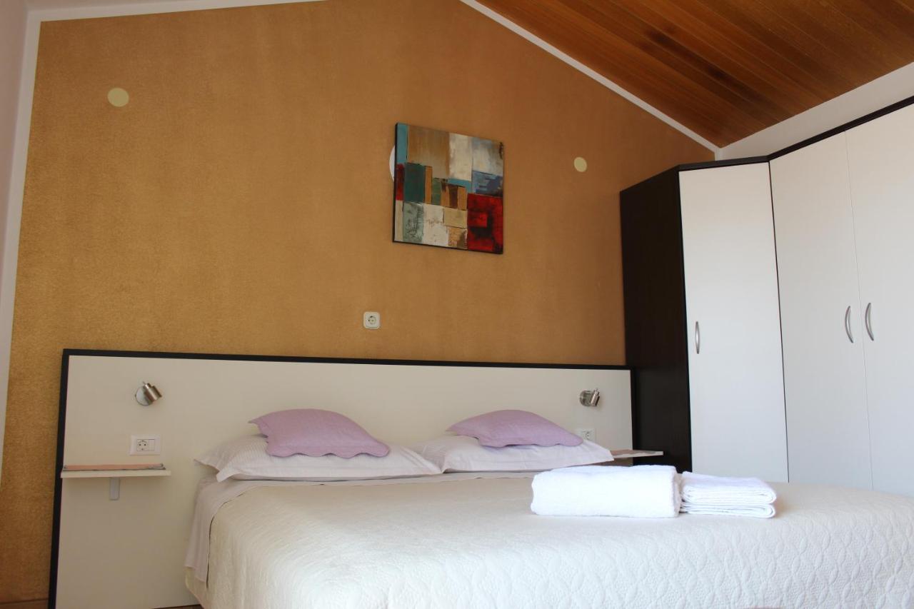 Apartment Benten Drvenik  Ngoại thất bức ảnh