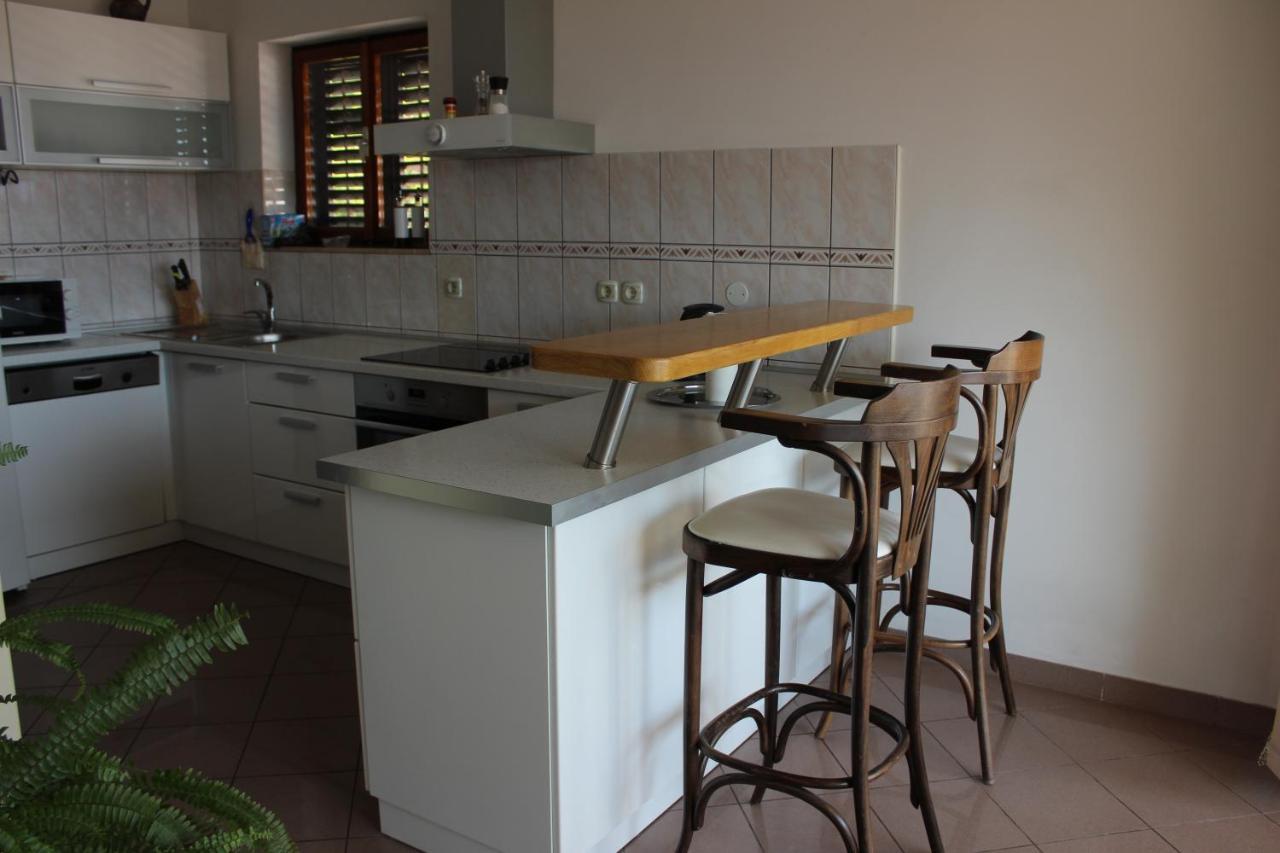 Apartment Benten Drvenik  Ngoại thất bức ảnh