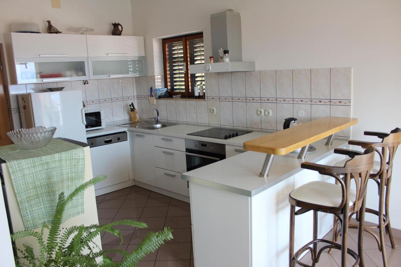 Apartment Benten Drvenik  Ngoại thất bức ảnh