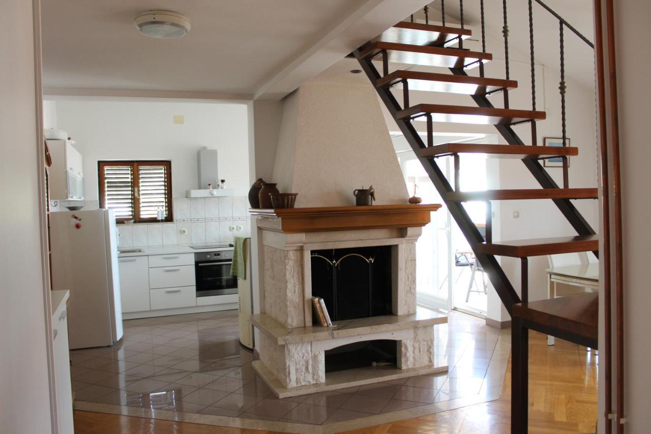 Apartment Benten Drvenik  Ngoại thất bức ảnh
